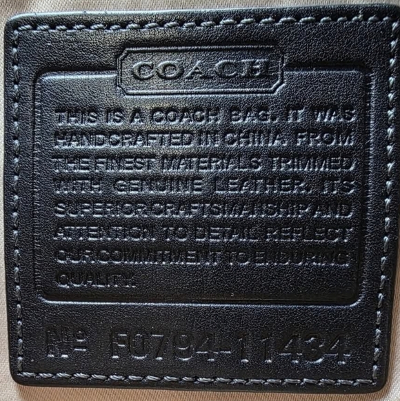 Y2K Coach Bleeker Signature Jacquard Crossbody Black Leather Guitar Strap - Picture 15 of 16